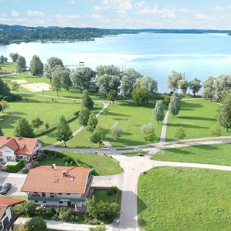 Ferienwohnungen Haus Am See Бернау-ам-Кимзее Экстерьер фото